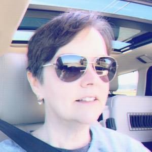 Meet your Posher, Danelle